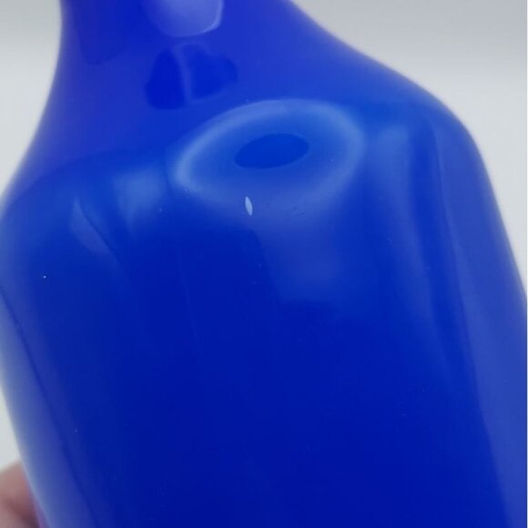 Vintage Hand Blown Cobalt Blue Cased Glass Bottle Vase Mid-Century Modern - Picture 6 of 6